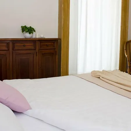 Altido Beautiful 3br For 6, Near Lake Como דירה *